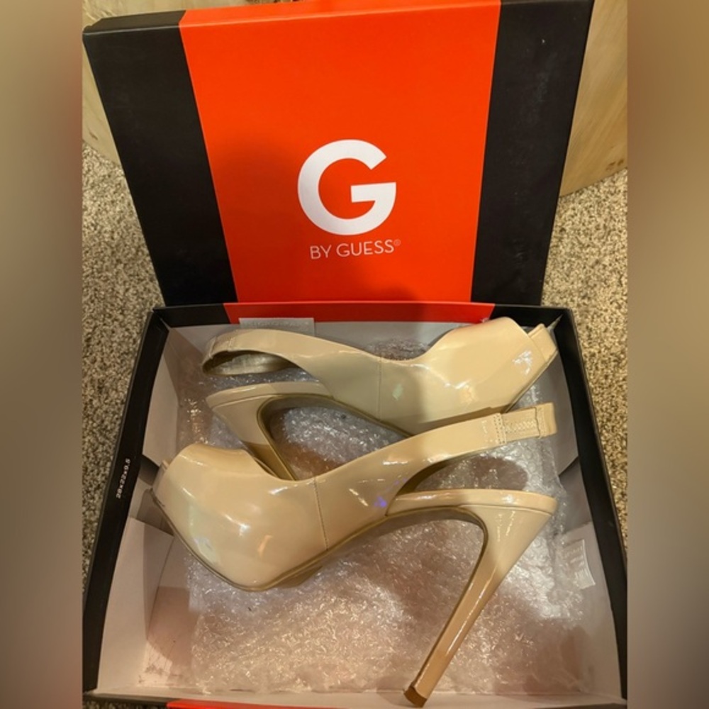 Guess Nude patent leather peep toe heels